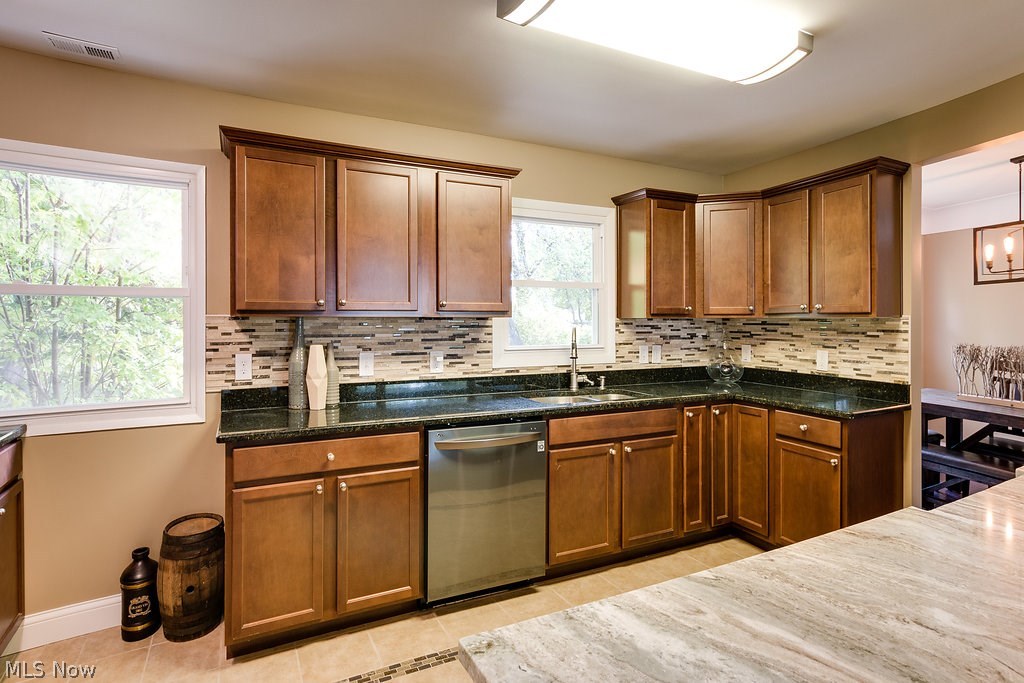 771 Edgewood Road Cleveland, OH 44143 - Photo 9 of 34 Gallery Image 9