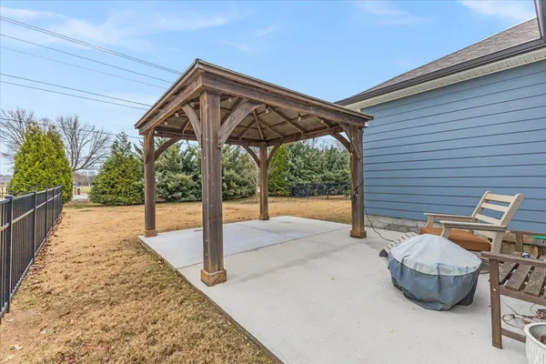 $388,750 | 8535 Red Deer Lane, Ooltewah, TN 37363