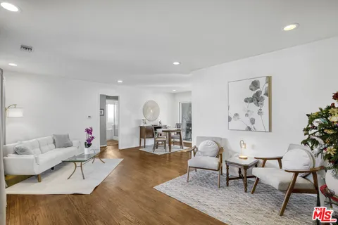 $989,000 | 9610 Odessa Avenue, Northridge, CA 91343