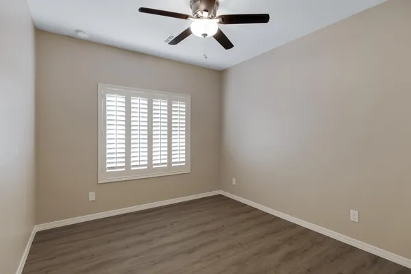 $2,300 | 26239 North 166th Avenue, Surprise, AZ 85387