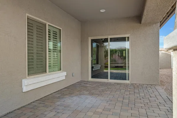 $2,300 | 26239 North 166th Avenue, Surprise, AZ 85387