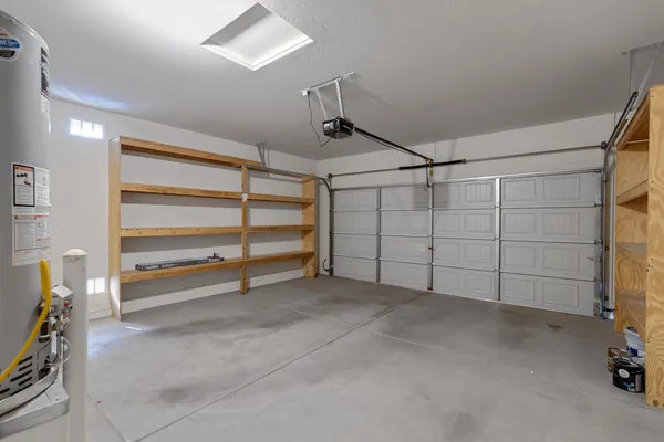 $2,300 | 26239 North 166th Avenue, Surprise, AZ 85387