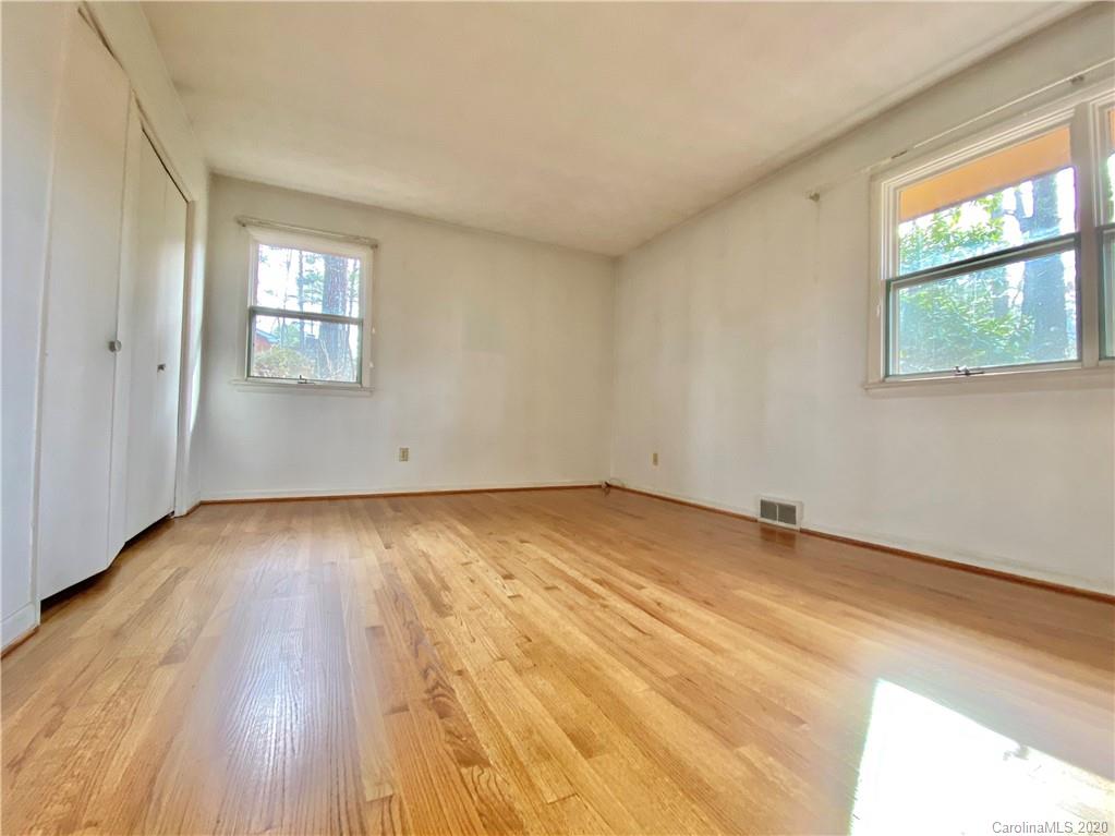 7 Highlander Road Asheville, NC 28804 - Photo 13 of 27 Gallery Image 13