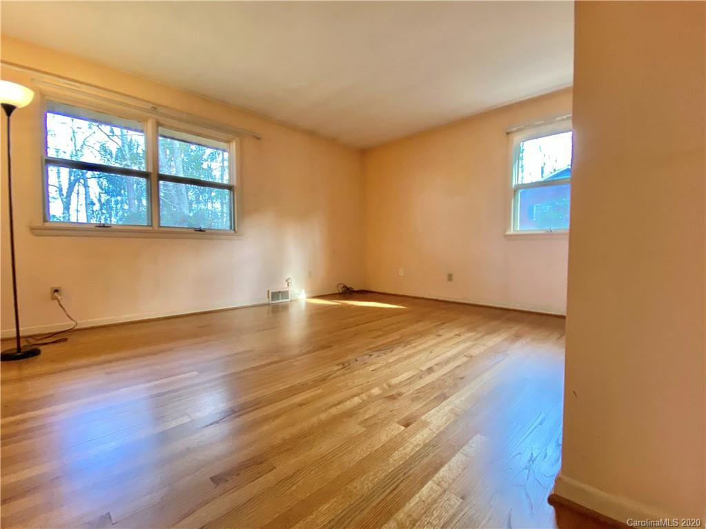 7 Highlander Road Asheville, NC 28804 - Photo 15 of 27 Gallery Image 15