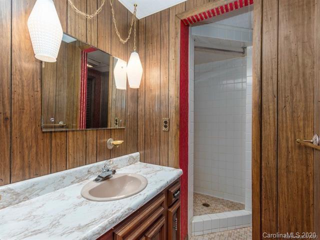 7 Highlander Road Asheville, NC 28804 - Photo 21 of 27 Gallery Image 21