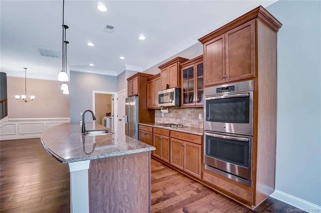 1740 Betony Lane Tega Cay, SC 29708 - Photo 13 of 48