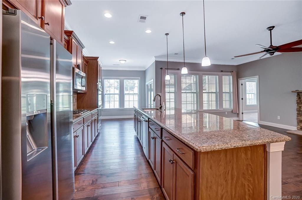 1740 Betony Lane Tega Cay, SC 29708 - Photo 14 of 48