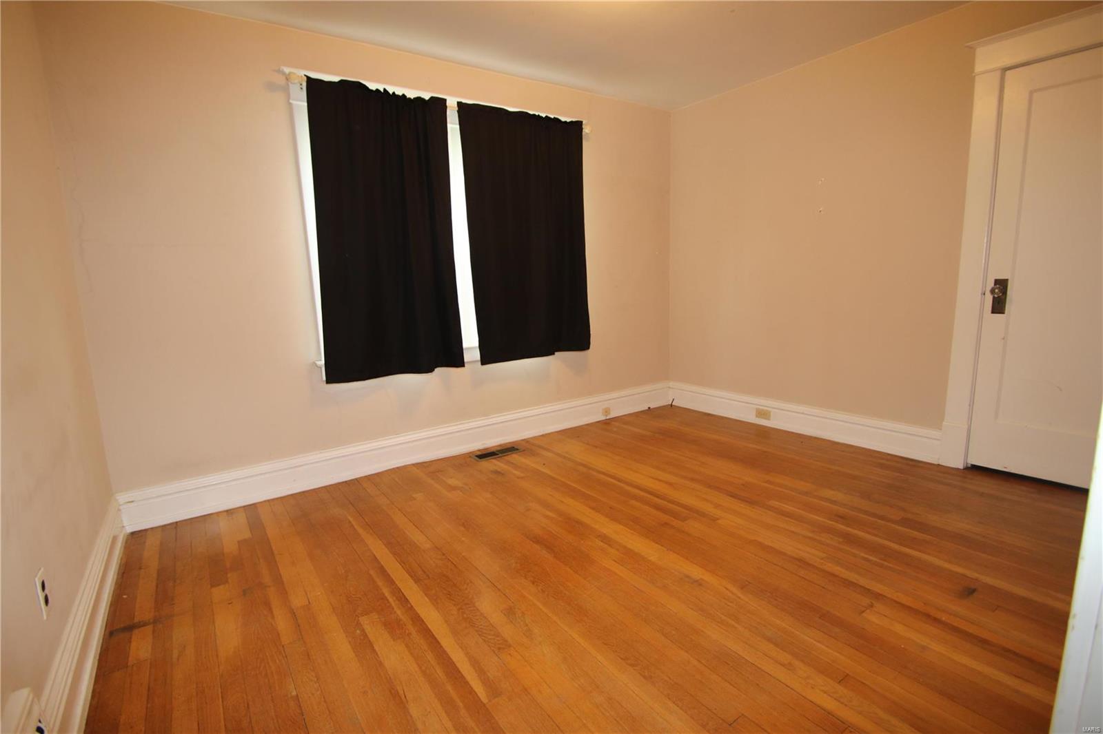 2113 Lackland Road St. Louis, MO 63114 - Photo 11 of 17 Gallery Image 11