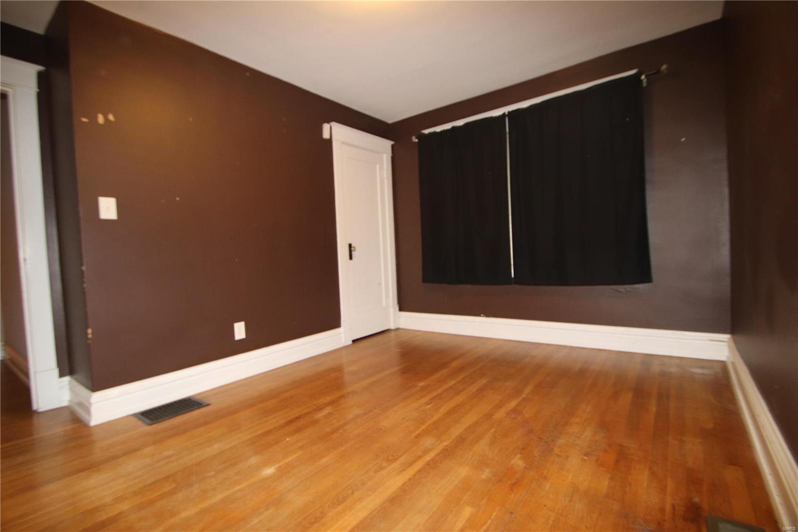 2113 Lackland Road St. Louis, MO 63114 - Photo 12 of 17 Gallery Image 12