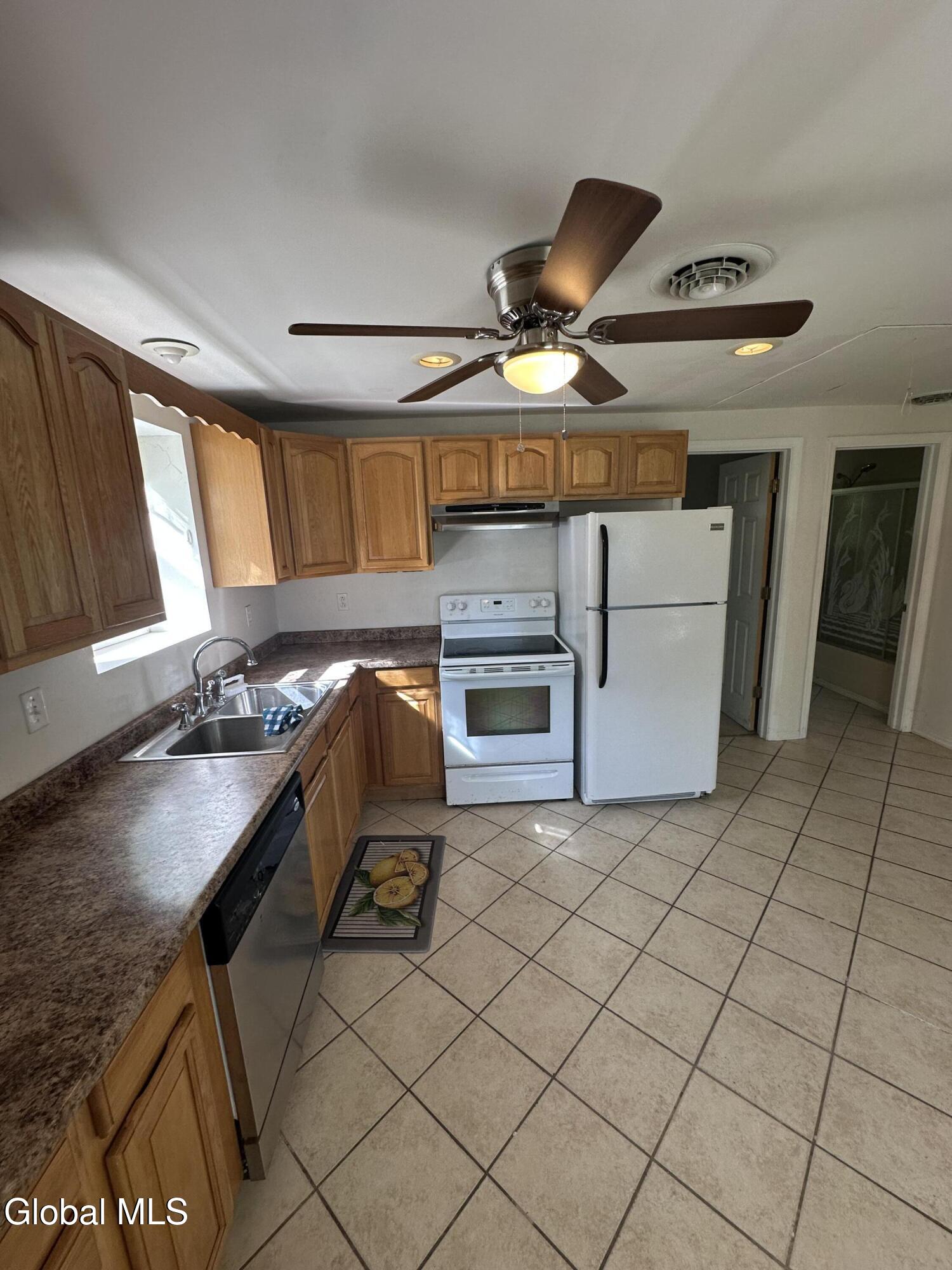 6963 Fuller Station Road Schenectady, NY 12303 - Photo 3 of 15 kitchen