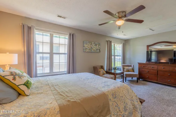 $239,500 | 1307 Mountain Meadows Way, Sevierville, TN 37862