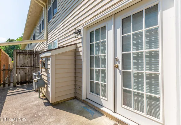 $239,500 | 1307 Mountain Meadows Way, Sevierville, TN 37862