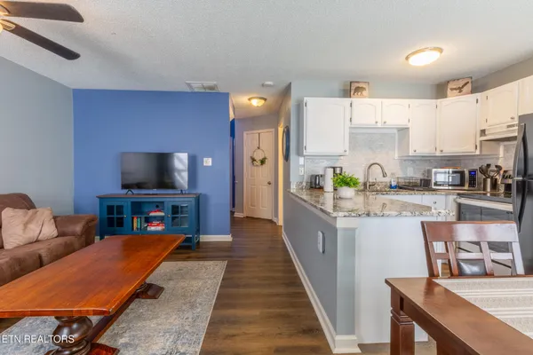 $239,500 | 1307 Mountain Meadows Way, Sevierville, TN 37862