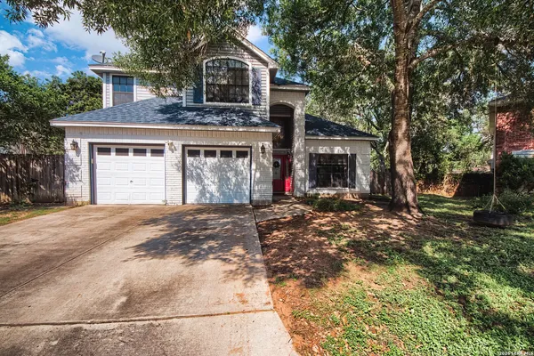 $2,200 | 10106 Sandyglen, San Antonio, TX 78240