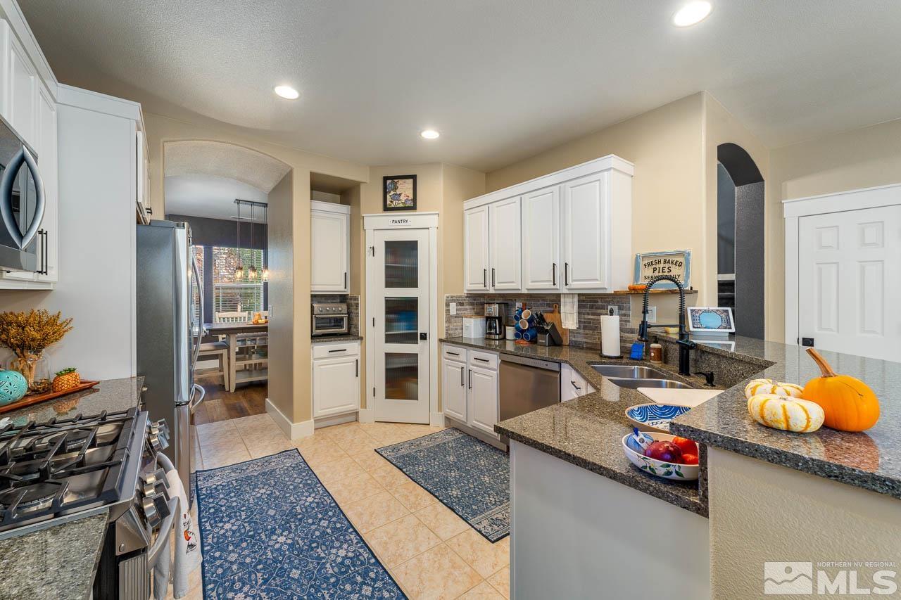 3117 Banestone Road Sparks, NV 89436 - Photo 9 of 35 Photo 9