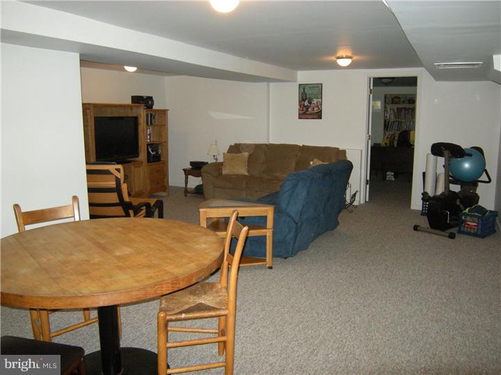 102 Sutphin Road Yardley, PA 19067 - Photo 11 of 15 Gallery Image 11