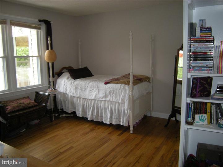 102 Sutphin Road Yardley, PA 19067 - Photo 9 of 15 Gallery Image 9