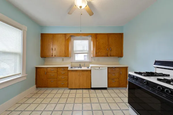 $169,900 | 1319 George L Street, Faribault, MN 55021