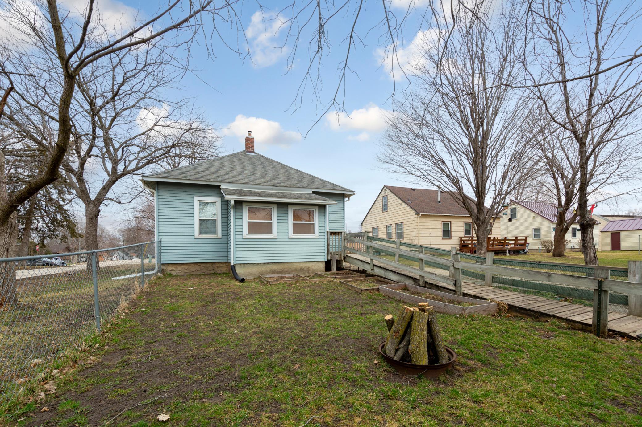 1319 George L Street Faribault, MN 55021 - Photo 7 of 30