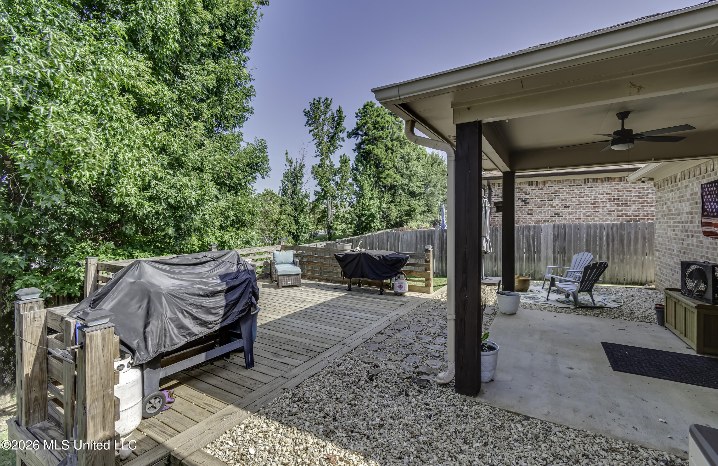 244 Greenfield Ridge Drive Brandon, MS 39042 - Photo 40 of 53 Back patio