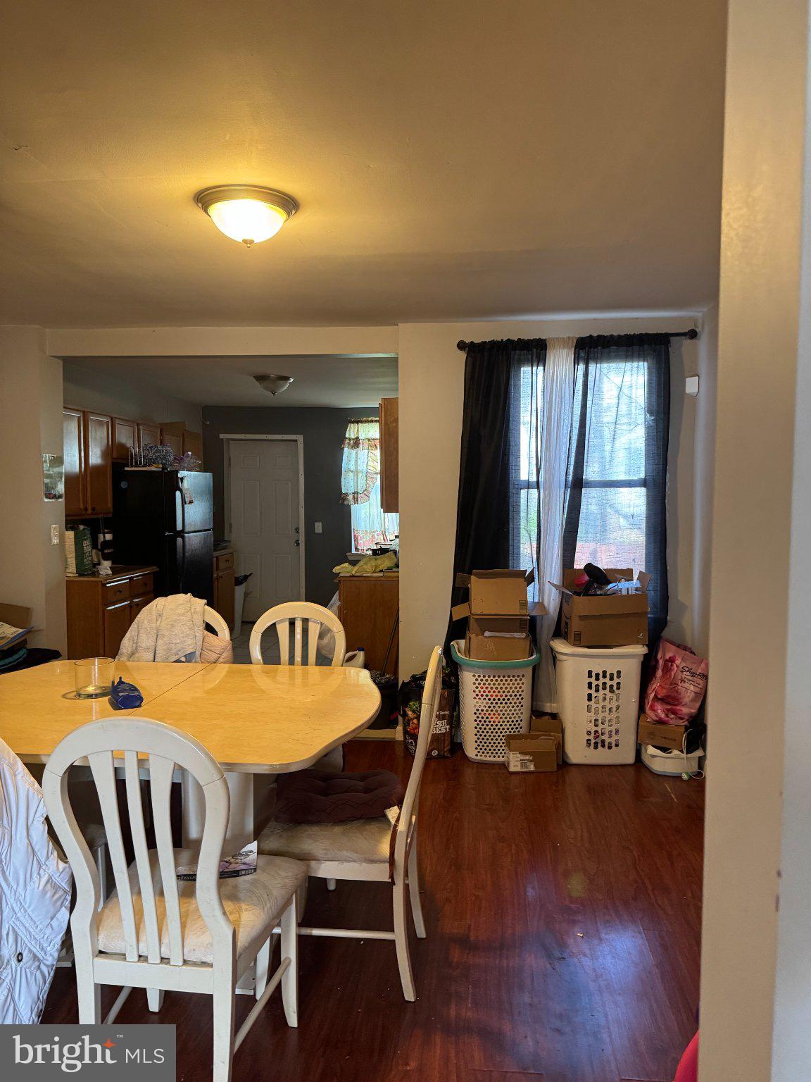 3908 Fairfax Road Baltimore, MD 21216 - Photo 24 of 24 Inviting space with warm natural light.