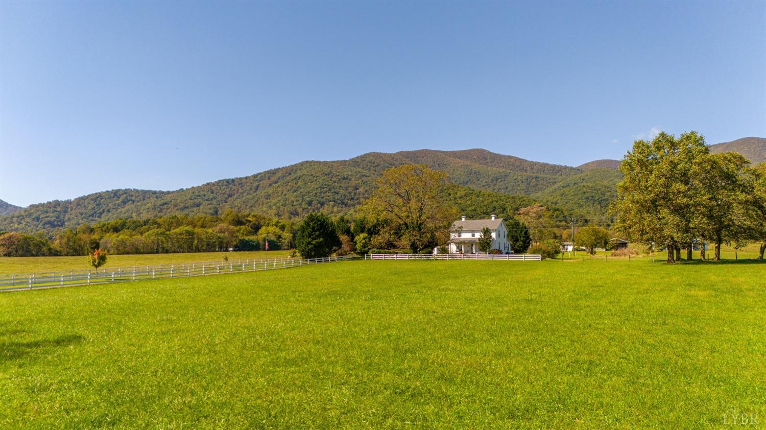 1876 Dickie Road Roseland, VA 22967 - Photo 64 of 75 a view of an ocean and a mountain