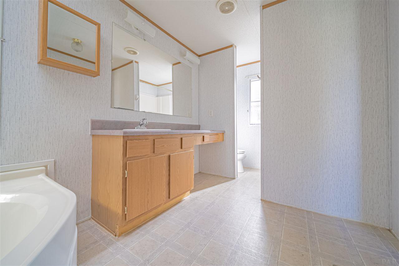 5310 Yellow Bluff Road Pensacola, FL 32507 - Photo 10 of 13 Gallery Image 10