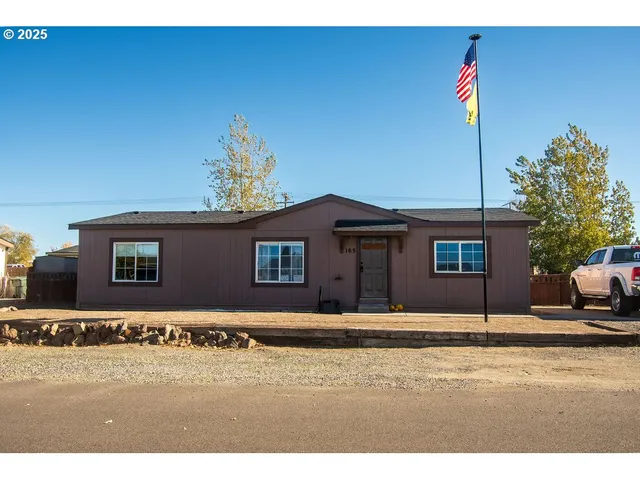 a house view with a outdoor space
