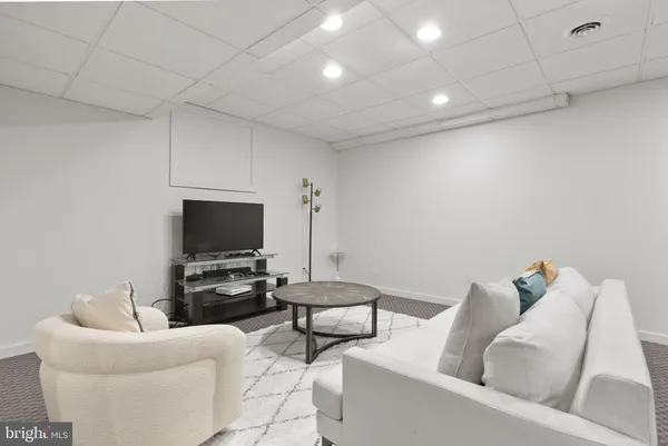 $899,900 | 24 Yorkshire Drive, Voorhees, NJ 08043