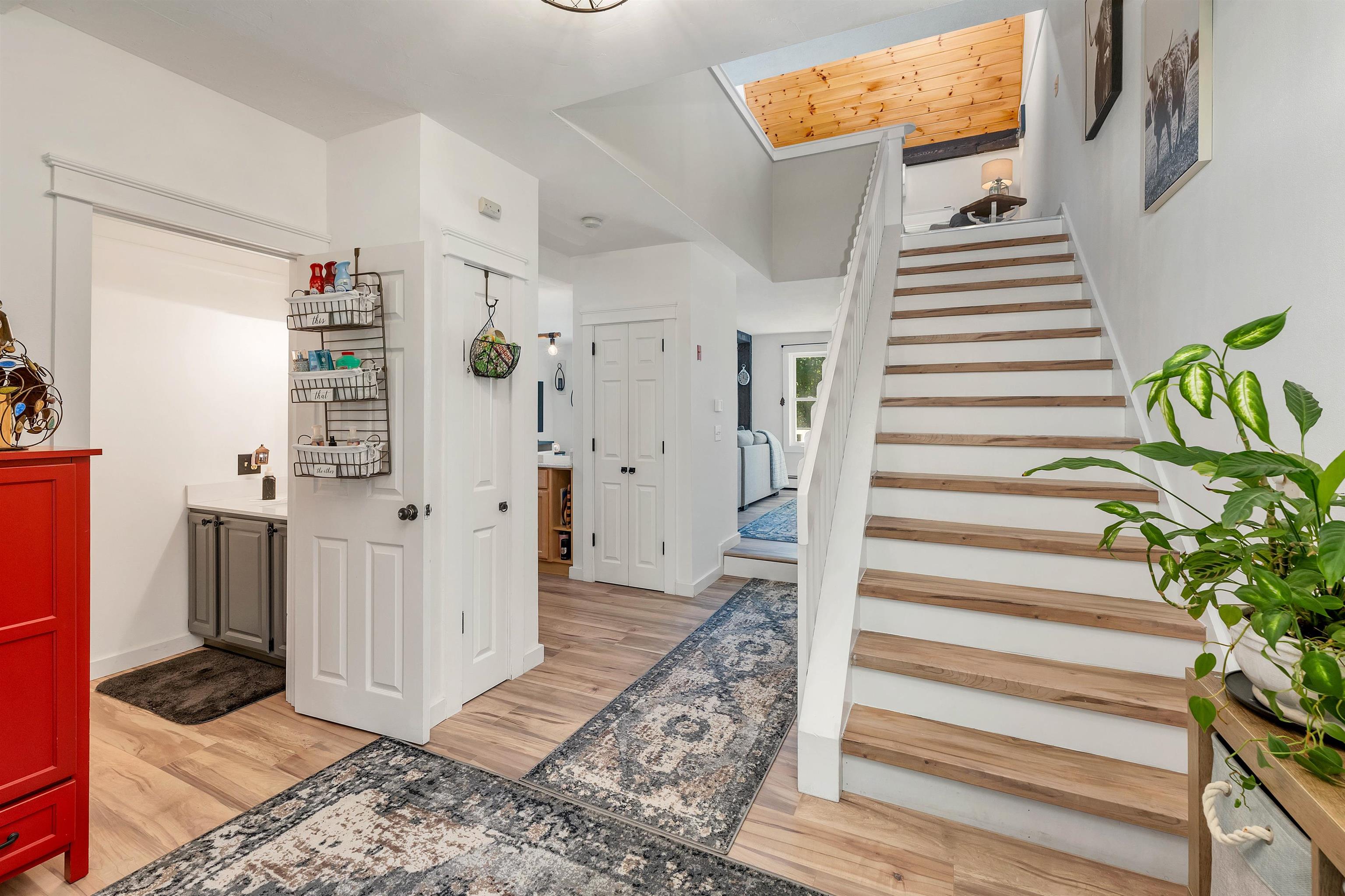 2 Farmhouse Lane, Unit 7 Wolfeboro, NH 03894 - Photo 13 of 60