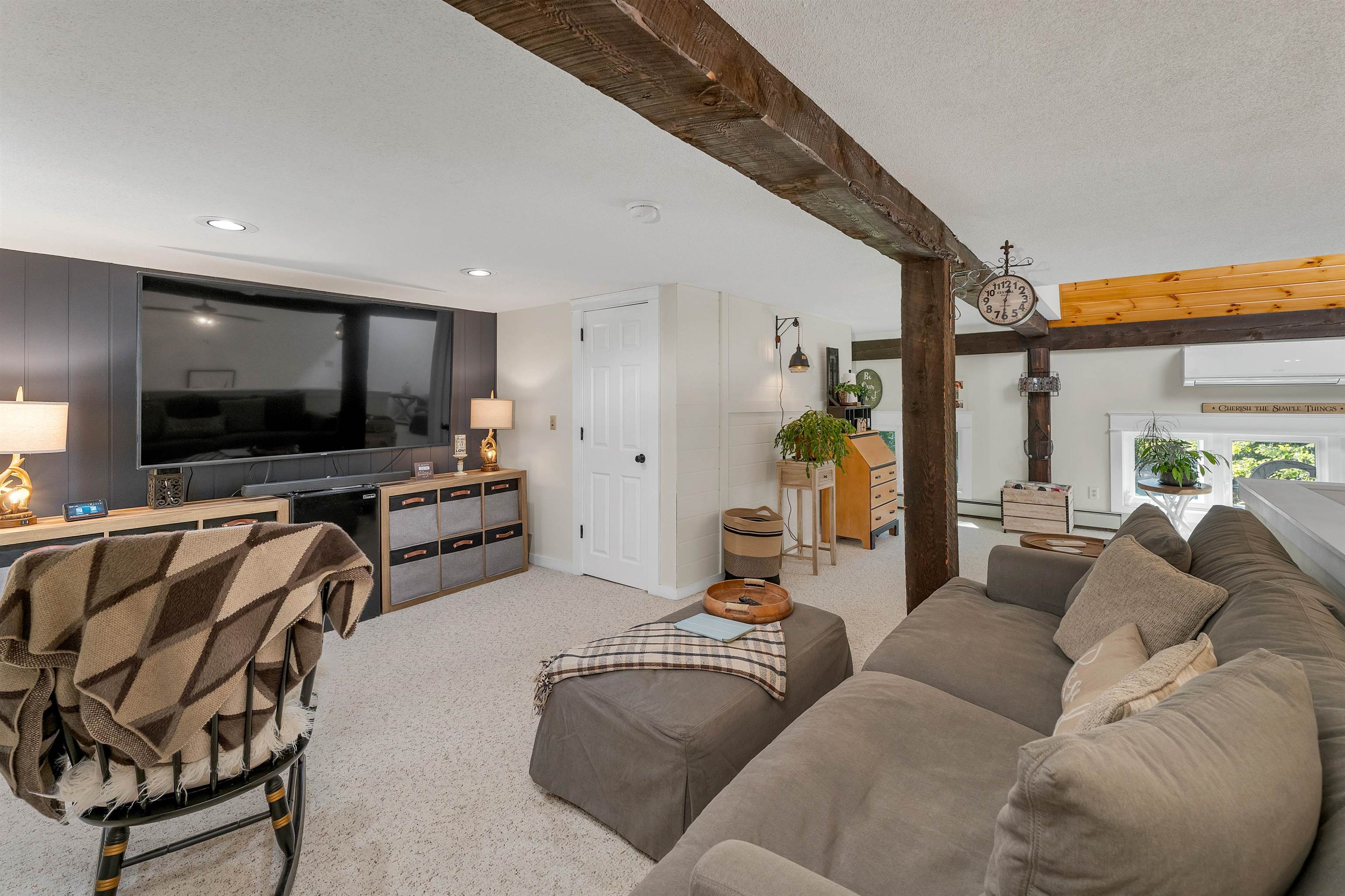 2 Farmhouse Lane, Unit 7 Wolfeboro, NH 03894 - Photo 5 of 60