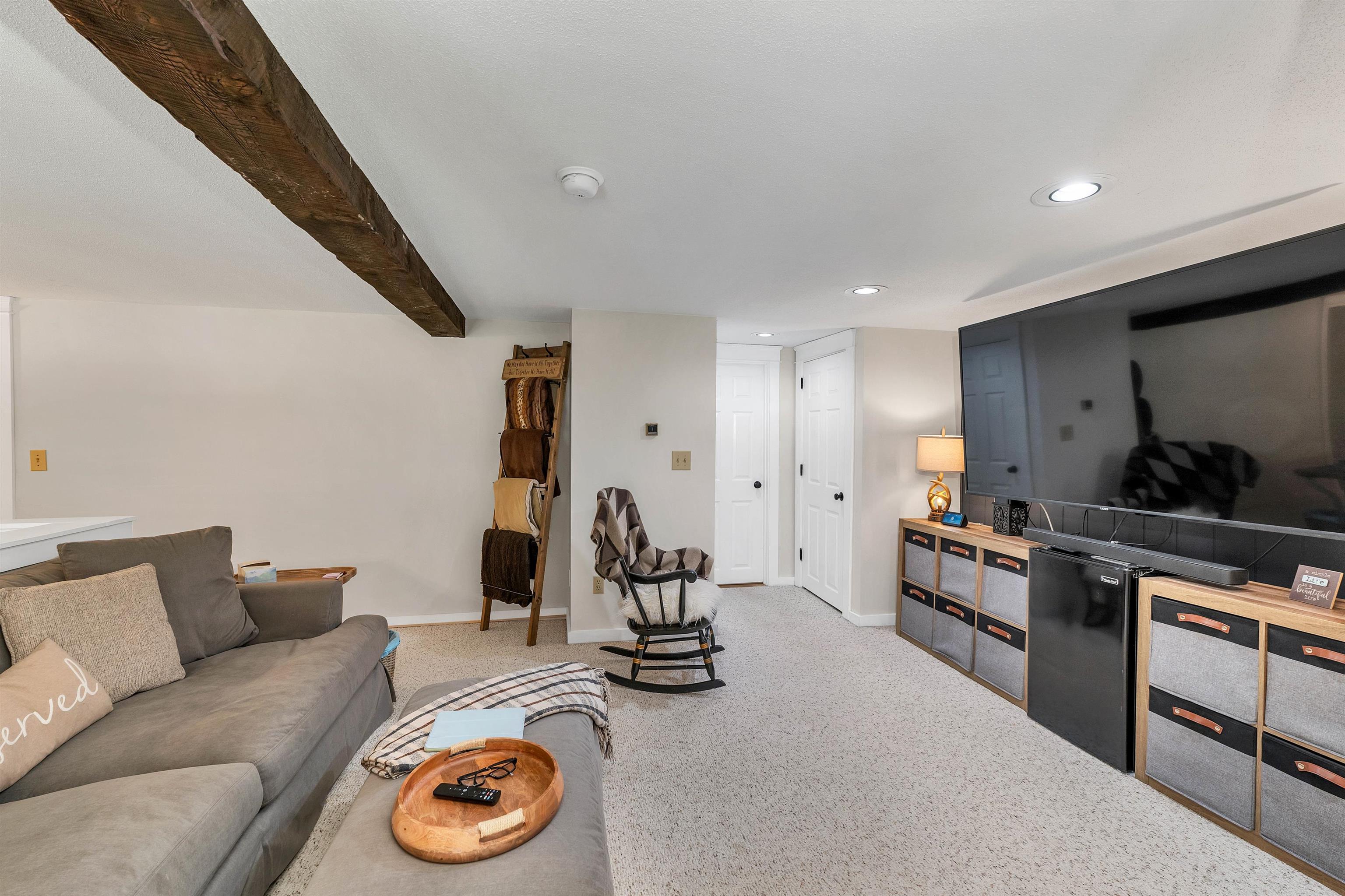 2 Farmhouse Lane, Unit 7 Wolfeboro, NH 03894 - Photo 7 of 60