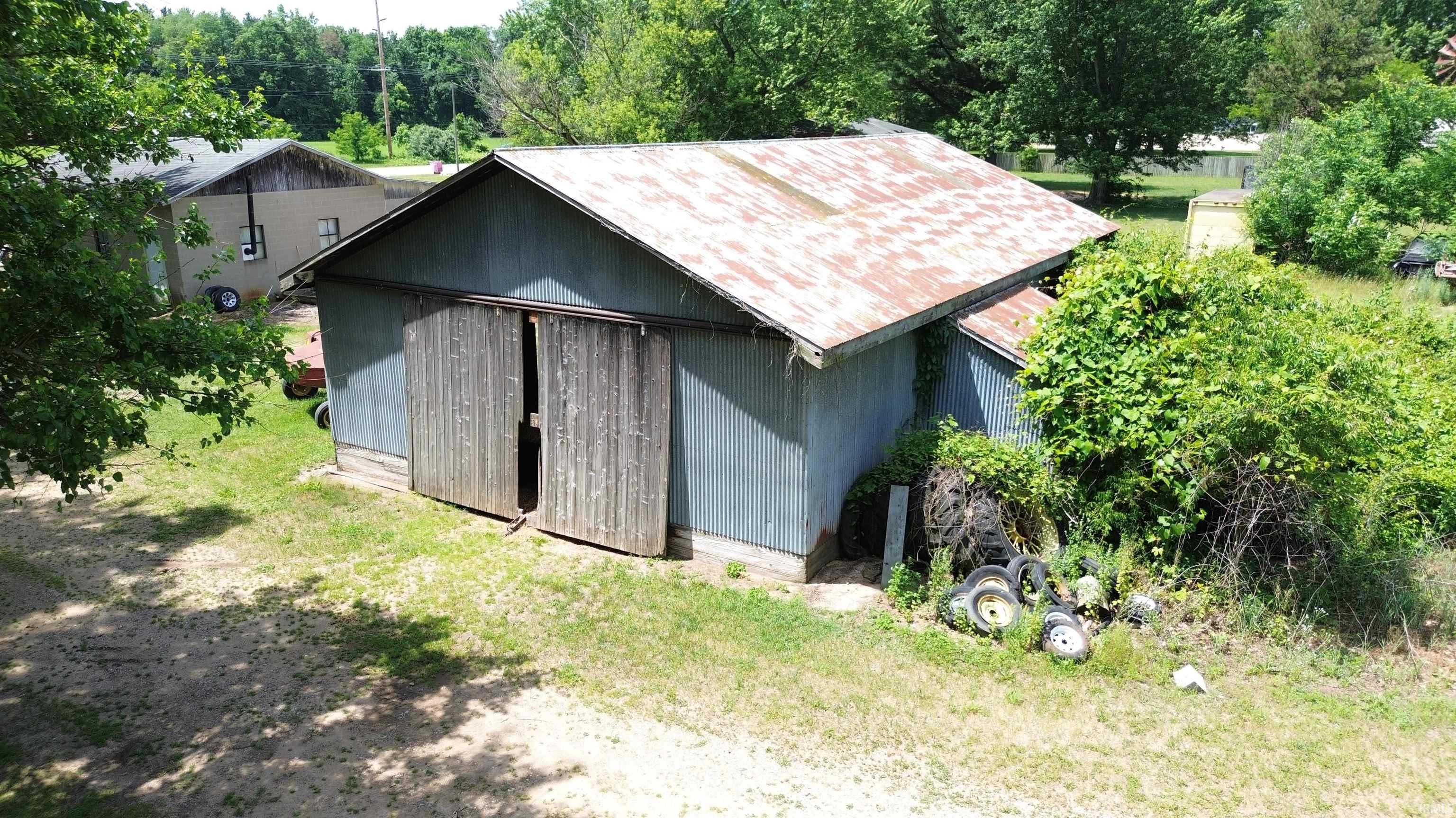 120 State Road Bristol, IN 46507 - Photo 7 of 13