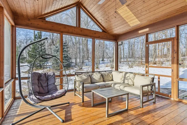 $999,000 | 7455 Fern Court, Loretto, MN 55357