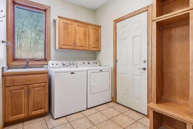 $999,000 | 7455 Fern Court, Loretto, MN 55357