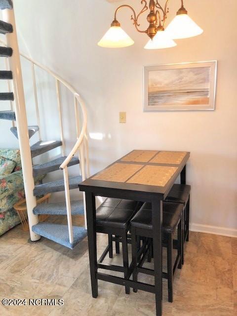 9201 Coast Guard Road, Unit I 201 Emerald Isle, NC 28594 - Photo 14 of 20 dining area