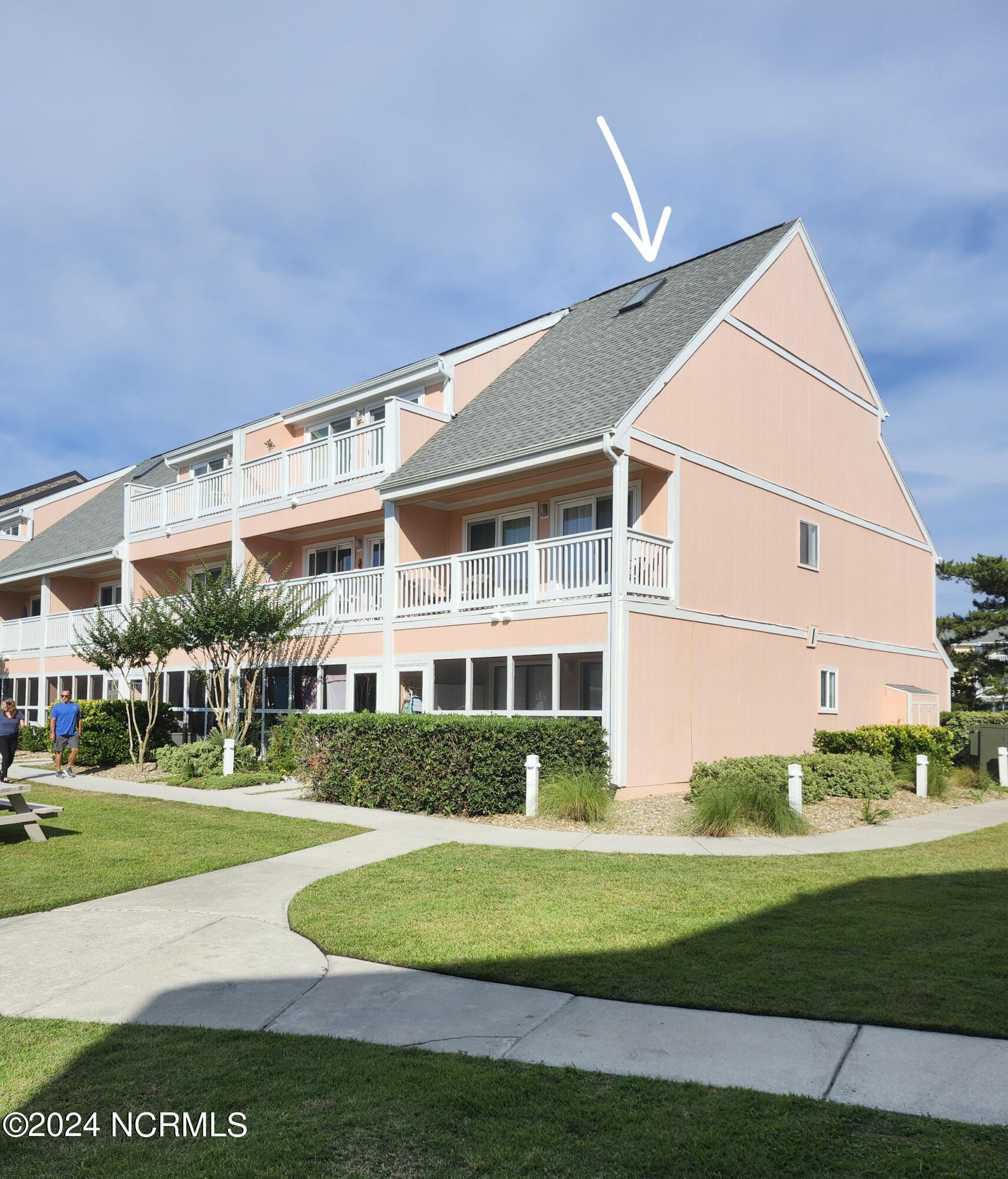 9201 Coast Guard Road, Unit I 201 Emerald Isle, NC 28594 - Photo 2 of 20 Rear of I building