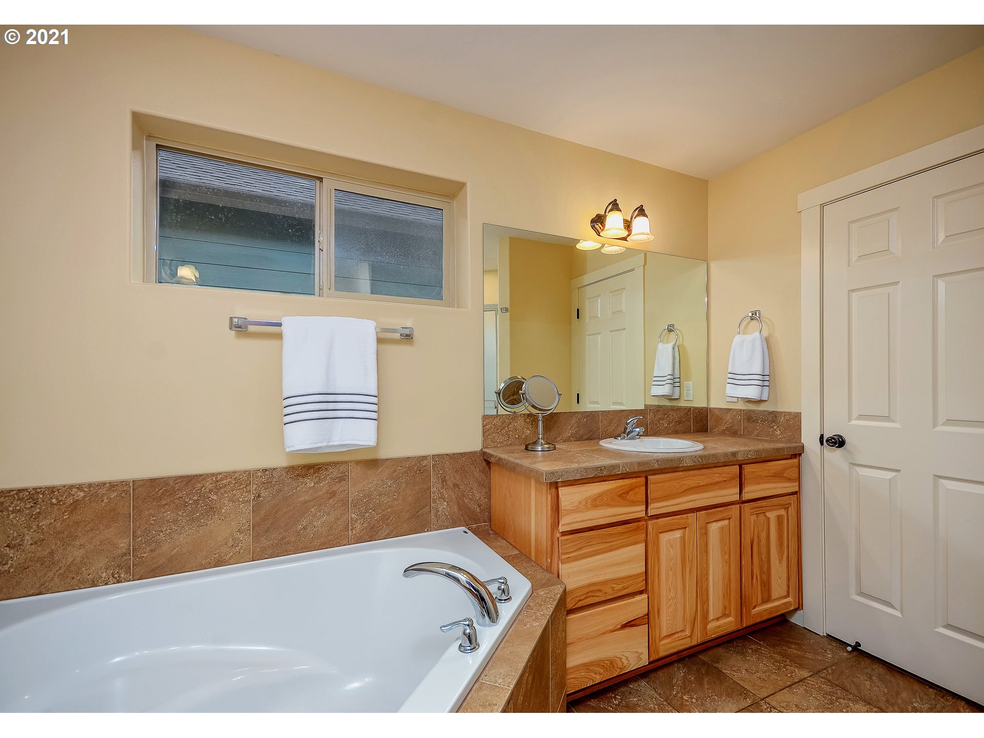 19712 Southeast 3rd Way Camas, WA 98607 - Photo 16 of 24 Gallery Image 16