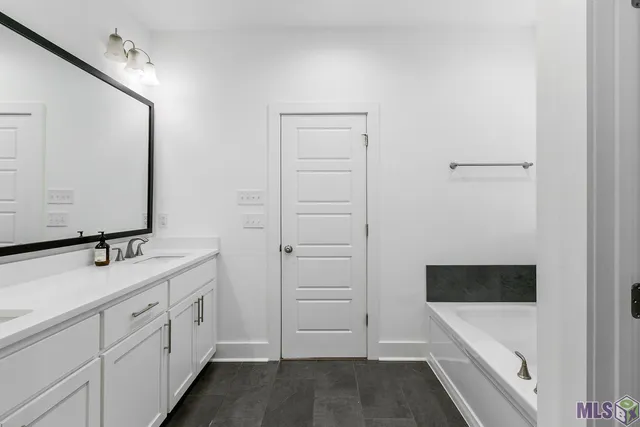 $435,000 | 3146 Woodgrove Way, Baton Rouge, LA 70810