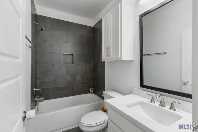 $435,000 | 3146 Woodgrove Way, Baton Rouge, LA 70810