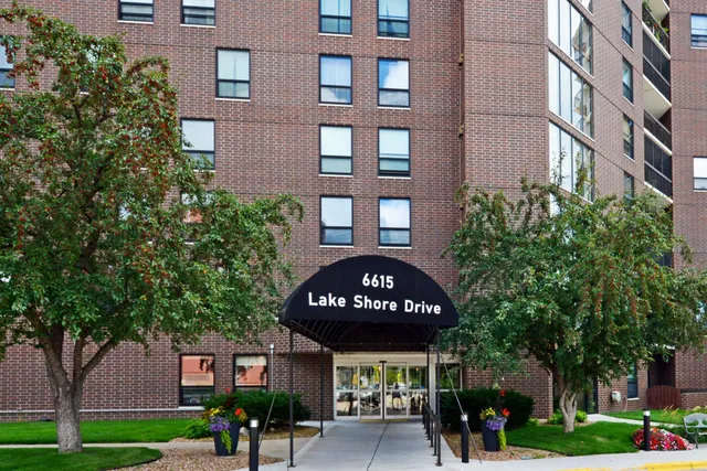 $79,900 | 6615 Lake Shore Drive South, Unit 603, Richfield, MN 55423