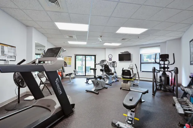 $79,900 | 6615 Lake Shore Drive South, Unit 603, Richfield, MN 55423