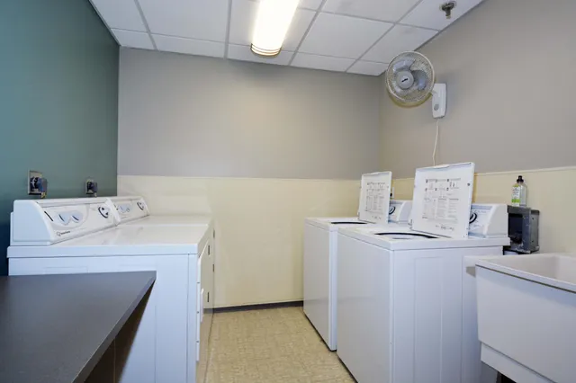 $79,900 | 6615 Lake Shore Drive South, Unit 603, Richfield, MN 55423