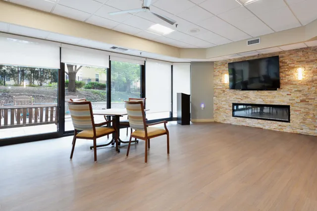 $79,900 | 6615 Lake Shore Drive South, Unit 603, Richfield, MN 55423