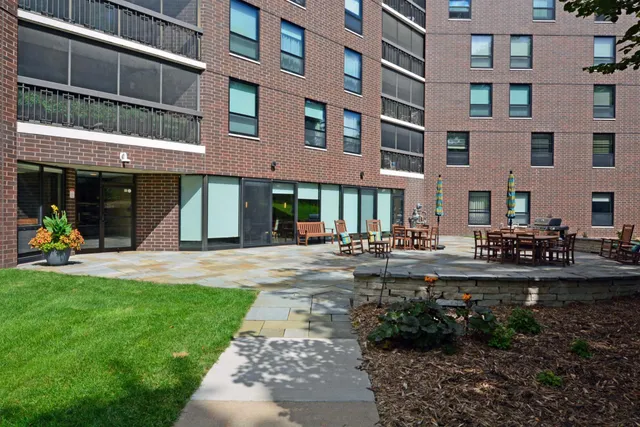 $79,900 | 6615 Lake Shore Drive South, Unit 603, Richfield, MN 55423