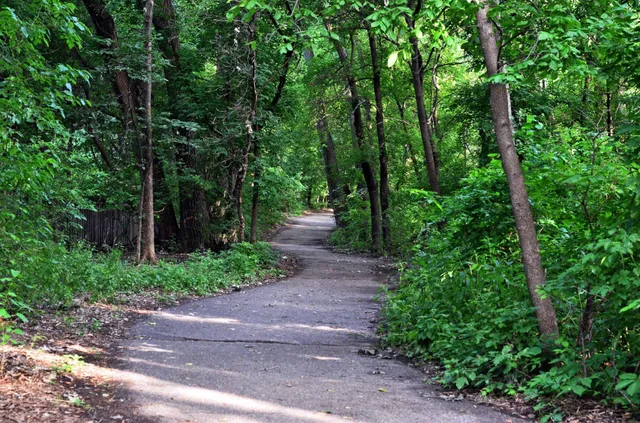 $79,900 | 6615 Lake Shore Drive South, Unit 603, Richfield, MN 55423