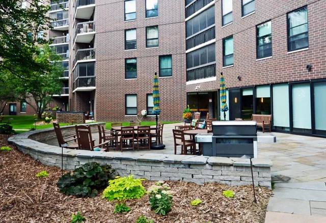 $79,900 | 6615 Lake Shore Drive South, Unit 603, Richfield, MN 55423