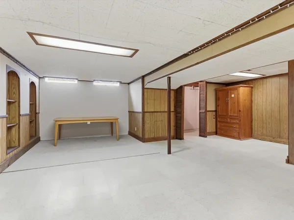 $240,000 | 29379 Newport Drive, Warren, MI 48088