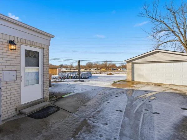 $240,000 | 29379 Newport Drive, Warren, MI 48088