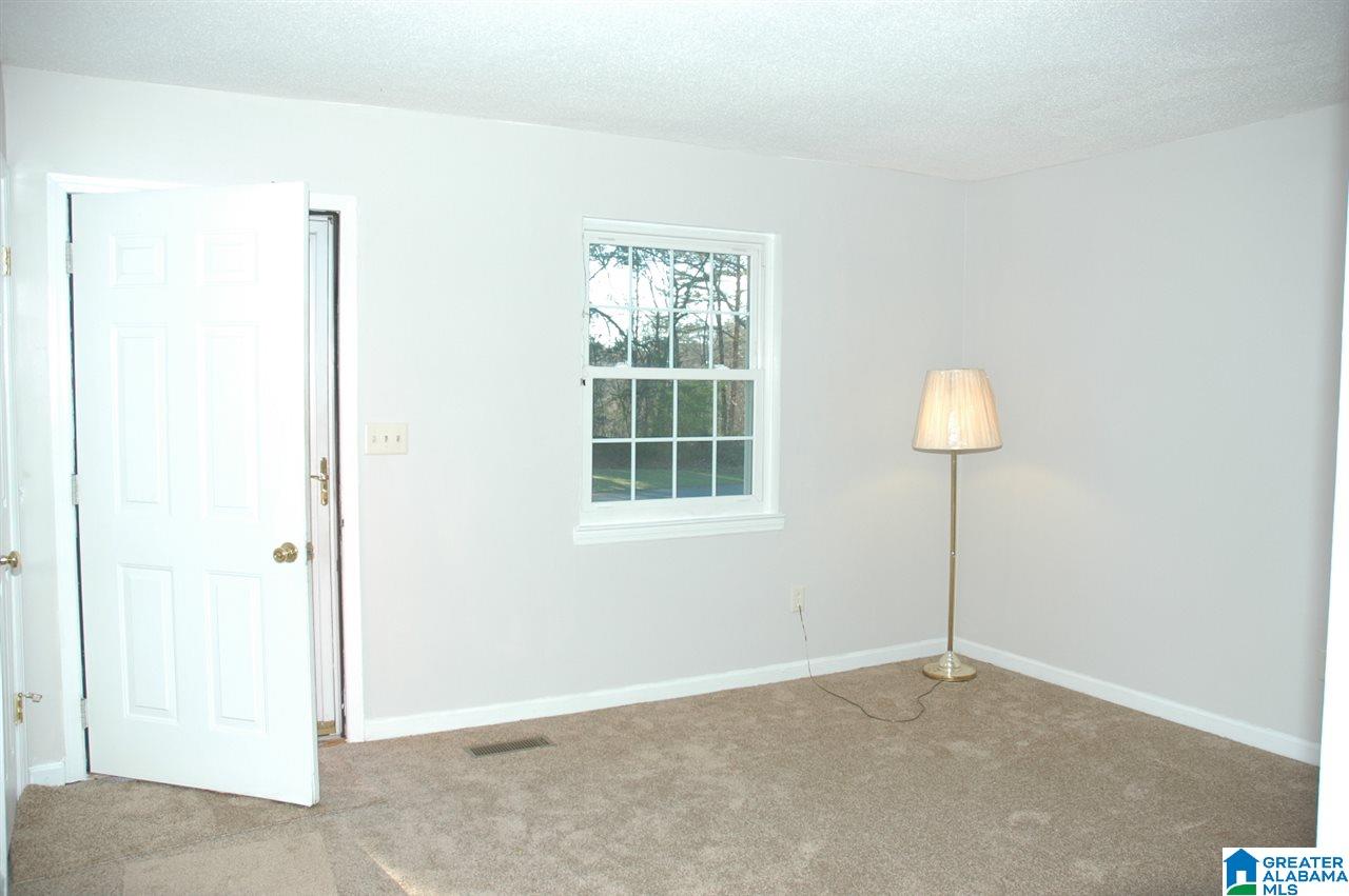 829 Twin Ridge Drive Gardendale, AL 35071 - Photo 5 of 38